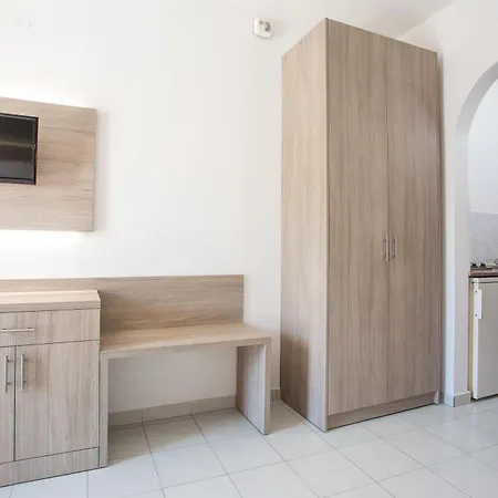 아파트호텔 Maroula