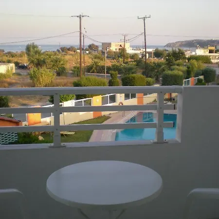 Maroula 팔리라키