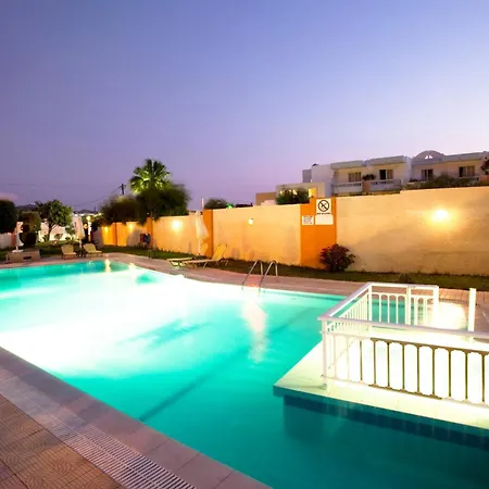 Aparthotel Maroula 4*