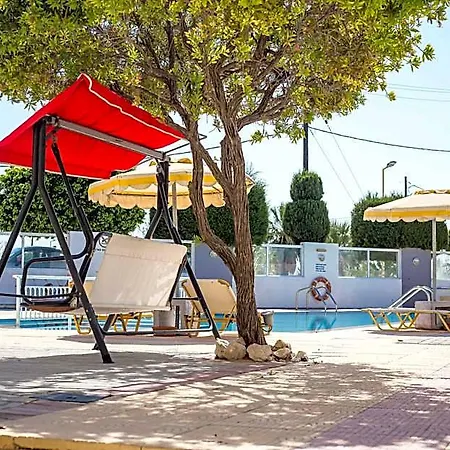 Maroula 4*