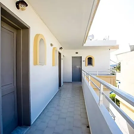 Maroula Φαληράκι