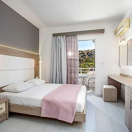 Maroula Ξενοδοχείο με διαμερίσματα 4*