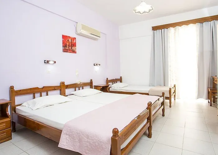 Aparthotel Maroula 4*