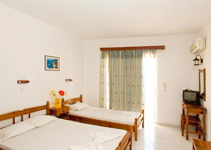 Aparthotel Maroula 4*