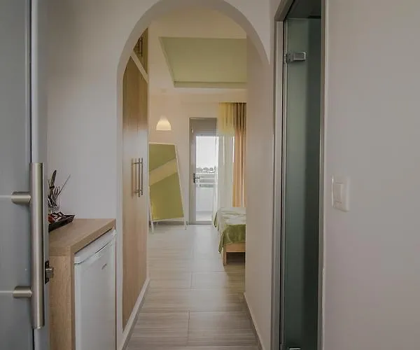 Maroula ファリラキ