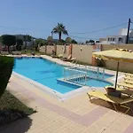 Апарт-отель Maroula 4*