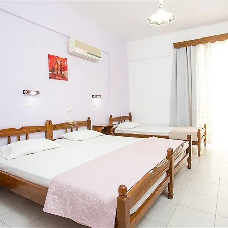 Apart Otel Maroula 4*