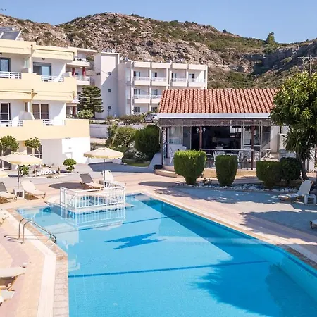 Apartmanhotel Maroula 4*