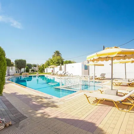 Maroula Apartmanhotel