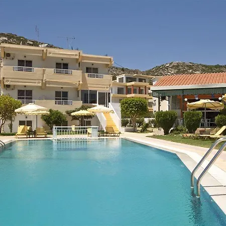 Maroula Aparthotel