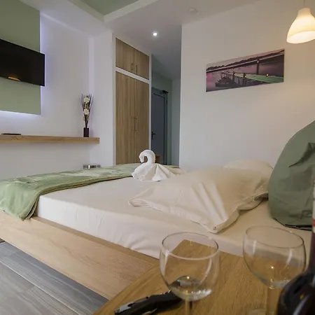 Appart hôtel Maroula 4*