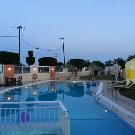 Appart hôtel Maroula 4*