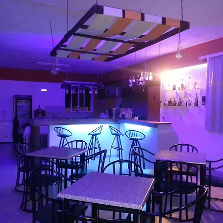 Aparthotel Maroula