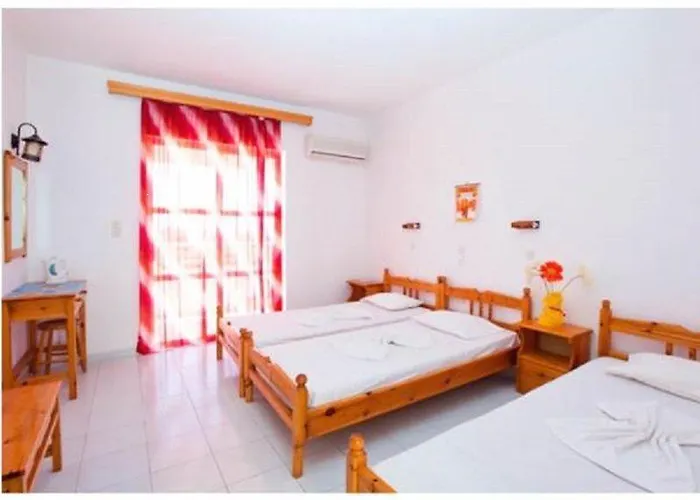 Maroula Apartahotel 4*